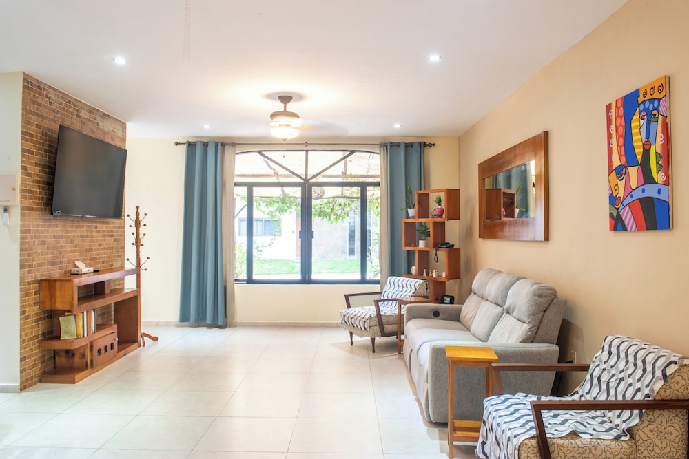 Apt with Pool & jungle in Puerto Morelos