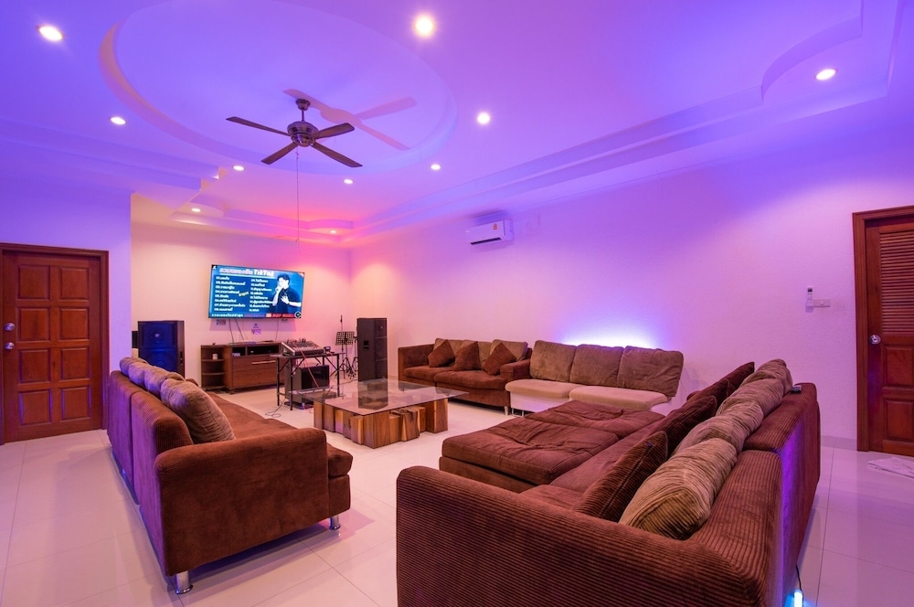 Pool Villa for Families and Party