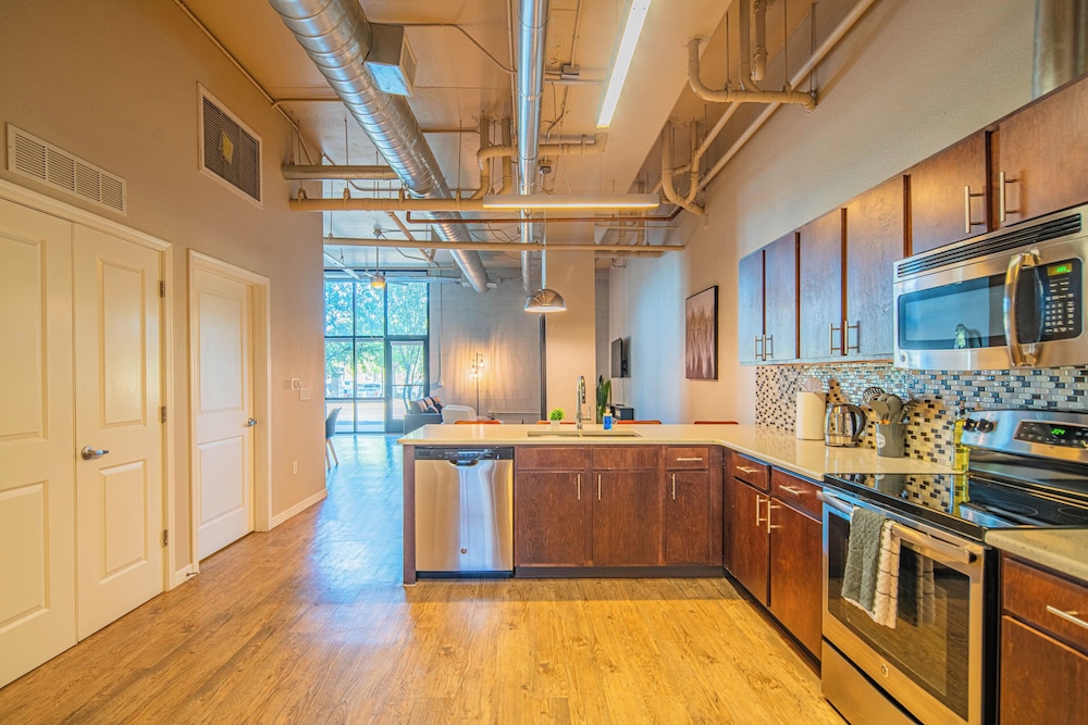 ROVE LIVING/KL - The Fredrick Tempe