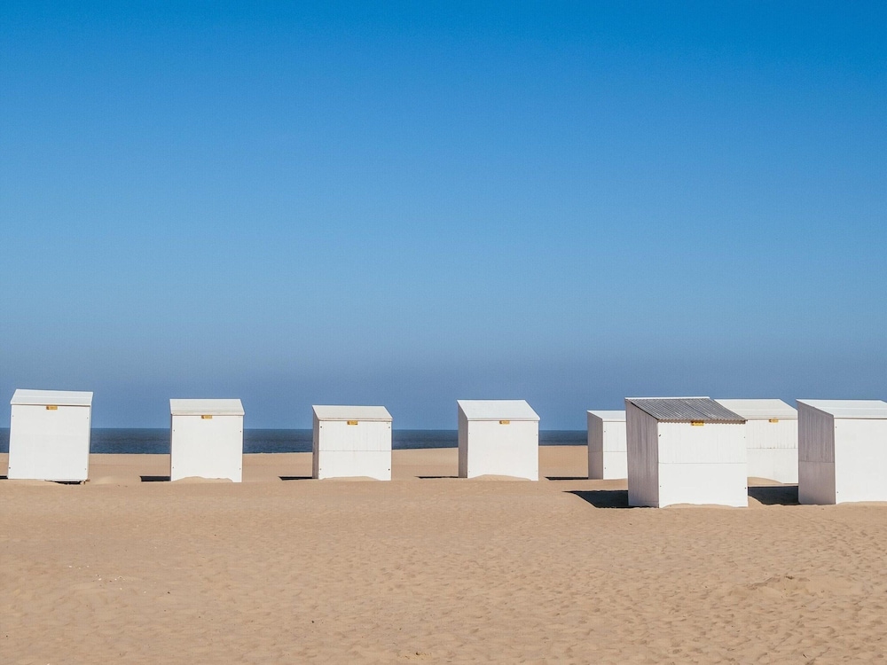 Apartment Near Dunes With Sea View