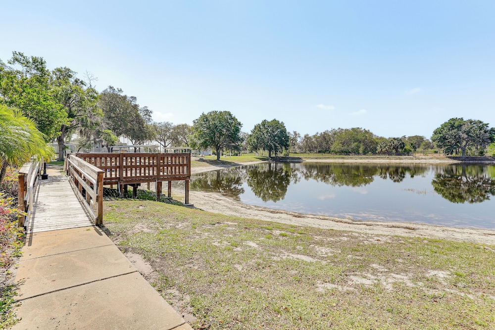 Davenport Couple's Retreat w/ Resort Perks!