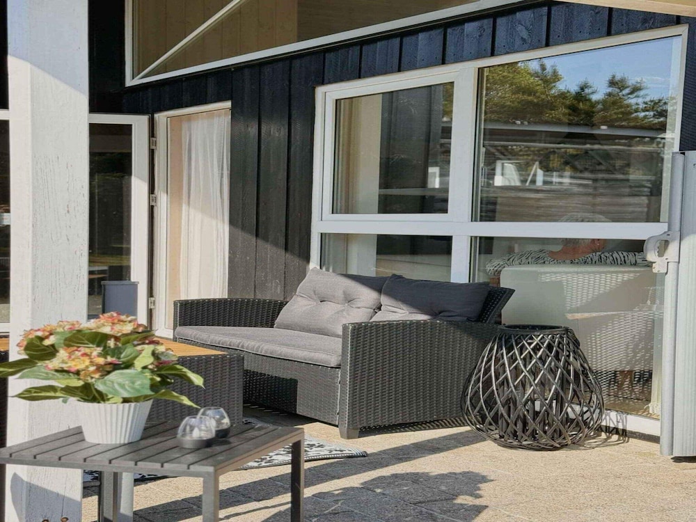5 Star Holiday Home in Saeby