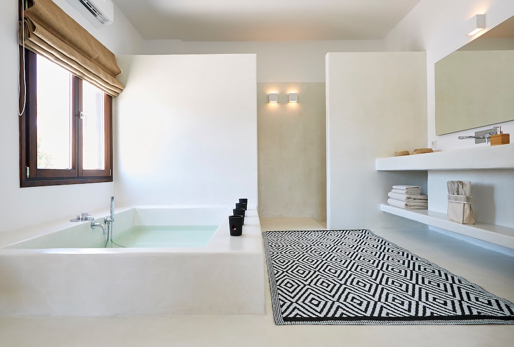Le Blanc Suite