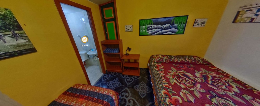 La Gran Via Hostal view 3