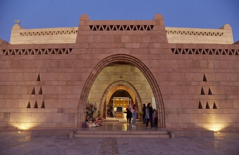 4 Days 3 Nights Nile Cruise Trip from Aswan to Luxor Every Monday, Wednesday and Friday with Guided Tours