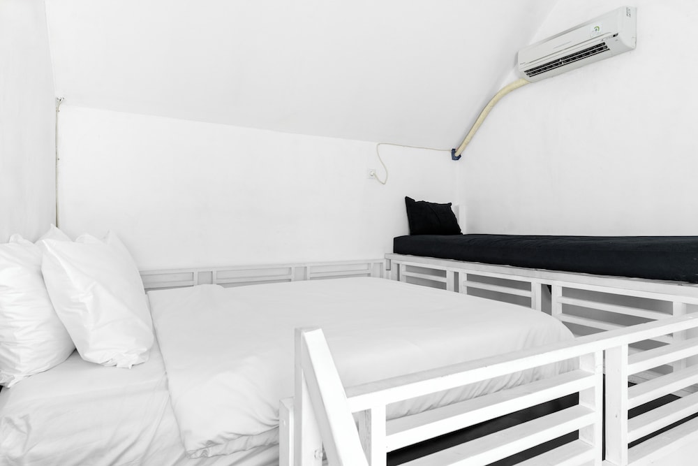 Vande Guest House