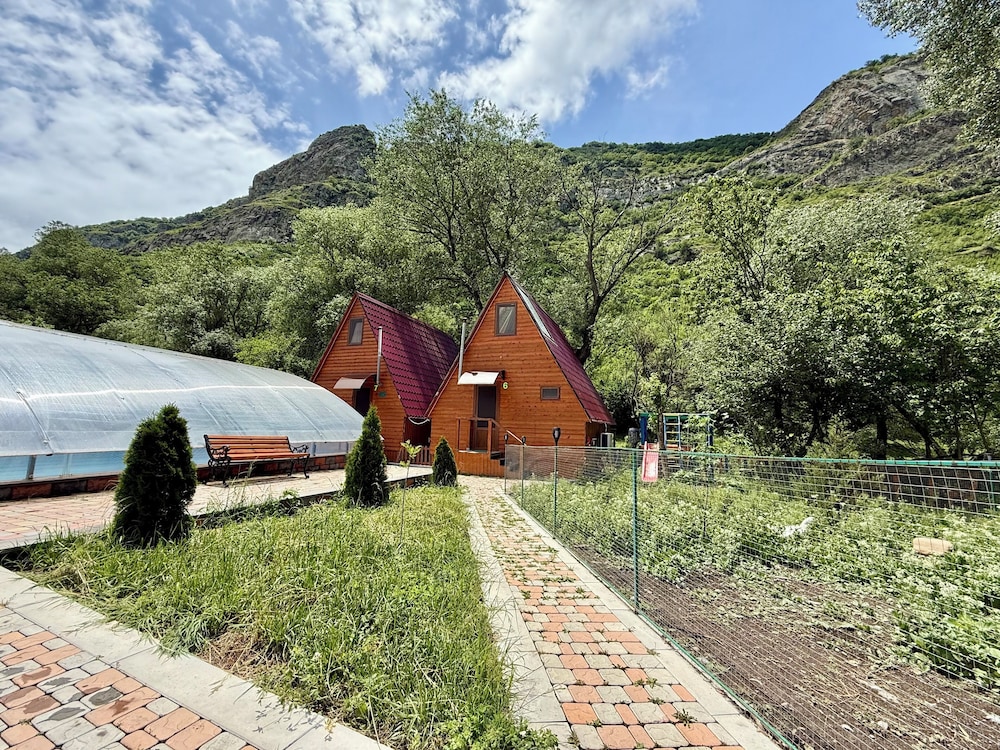 QarUp House