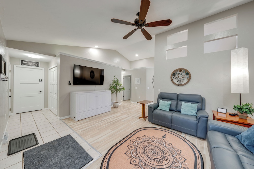 1 Mi to Beach: Dog-friendly Condo in Lake Mills!