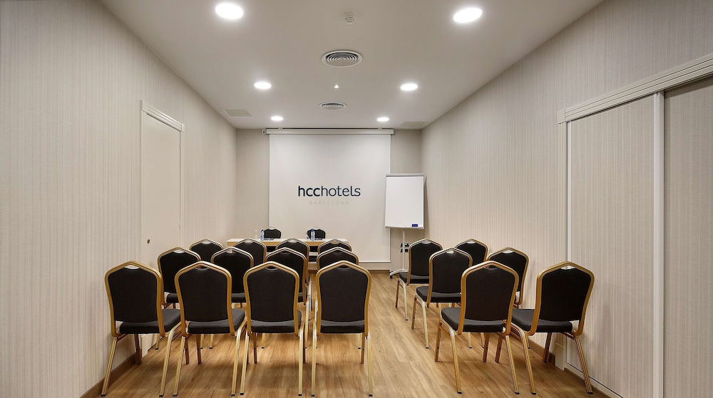 Hotel HCC Taber photo 3