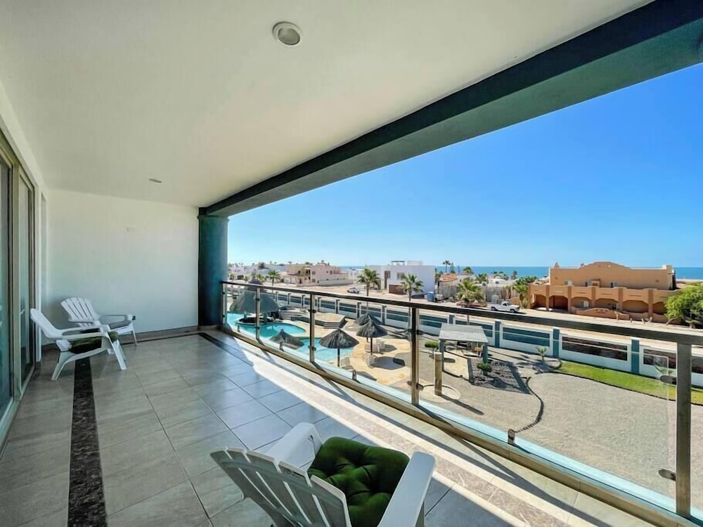 Amazing Location Close to it all Great Price