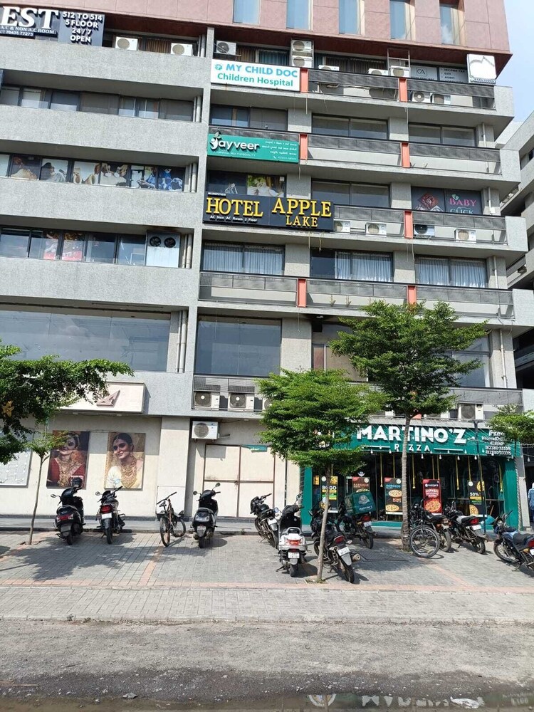 Hotel Apple Lake