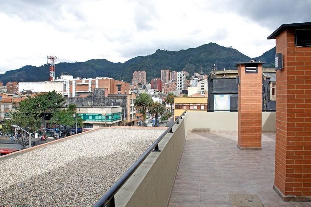 Studio Teusaquillo 203