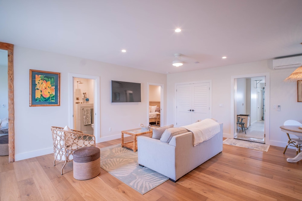 The Emerald House Ii 1 Bedroom Apts