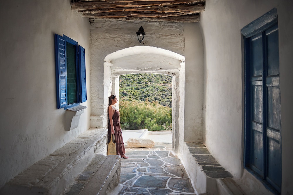 Mythic Villa