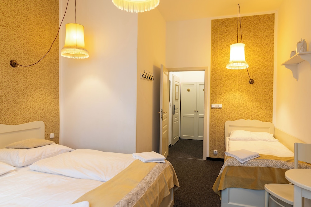 Sir Toby's Midtown - Hostel