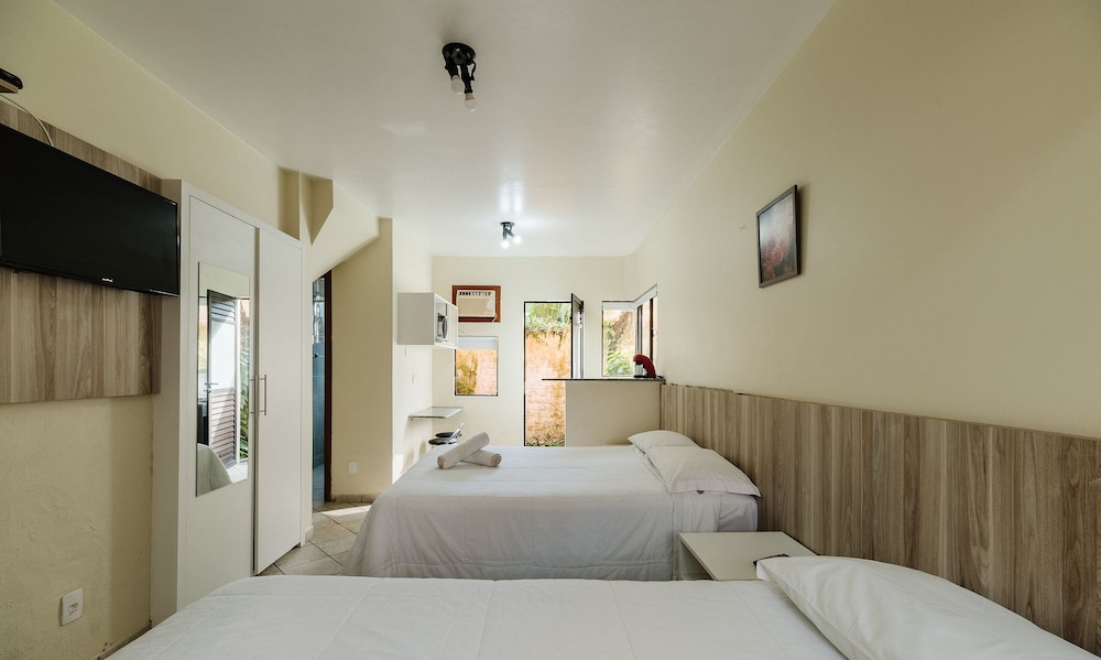 JOFs Apartamentos c Piscina e Vista Mar