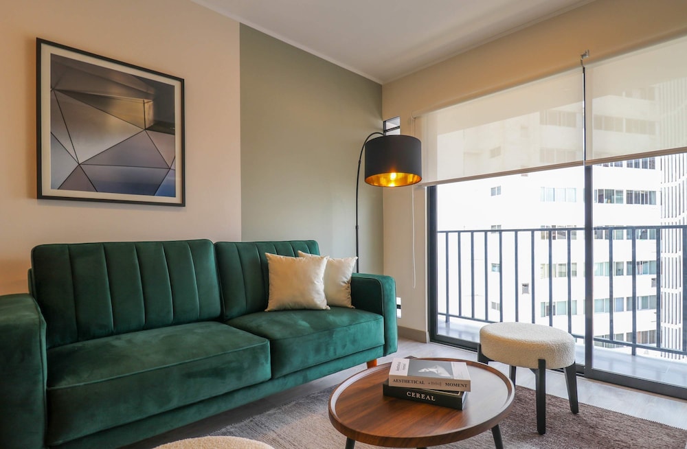 w Grandiose 1BR w Great Balcony in San Isidro