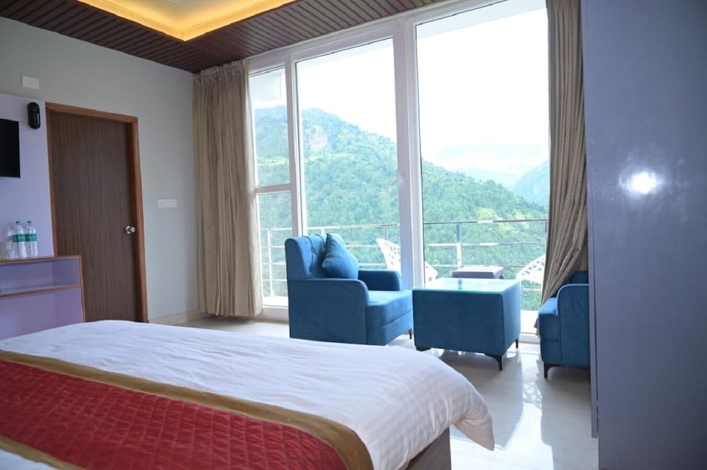 R Narayan Pleasant Inn Hotel - Guptkashi