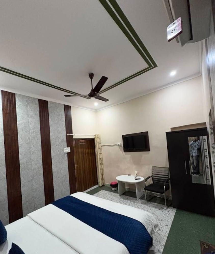 Hotel Indra Palace Jaunpur