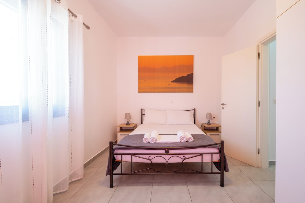 ADELPHI APARTMENTS