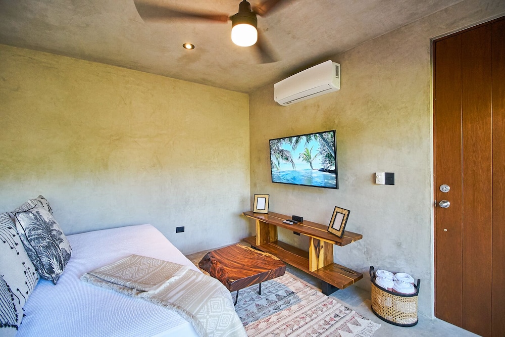 Eco-sustainable Luxury Between Beach Hotspots & Tulum Town by Stella Rentals