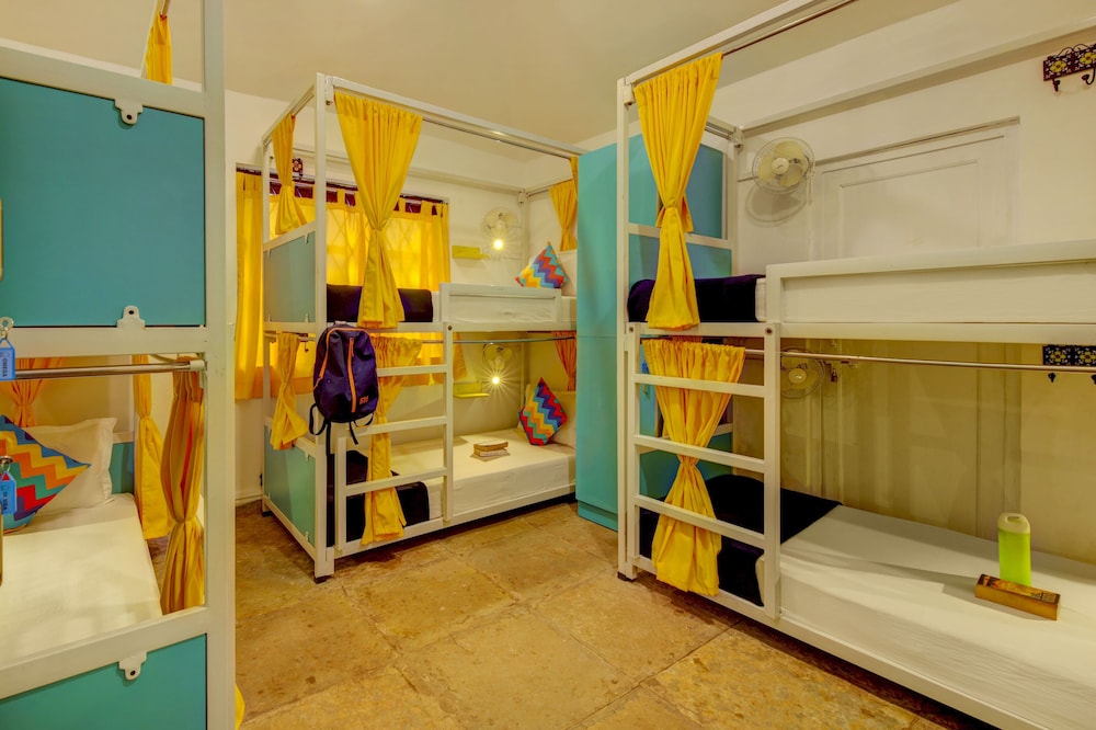 goSTOPS Lite Goa, Calangute