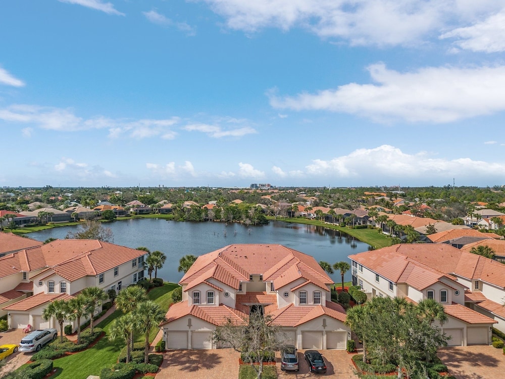 Crown Colony #101 - 16146 Mount Abbey Way 2 Bedroom Condo by RedAwning view 4