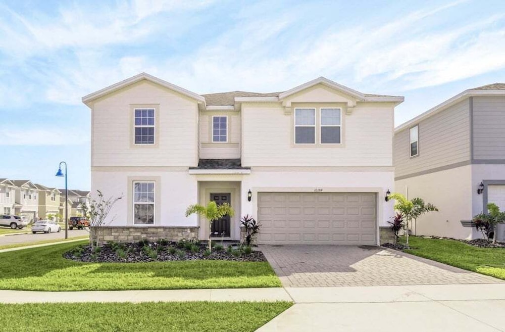 10 Bed 8 Bath Villa Gamesroom & Pool 16284saint 10 Bedroom Villa