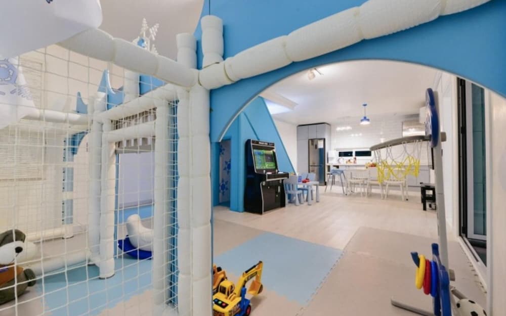 Gapyeong Shinbi Kids Pool Villa