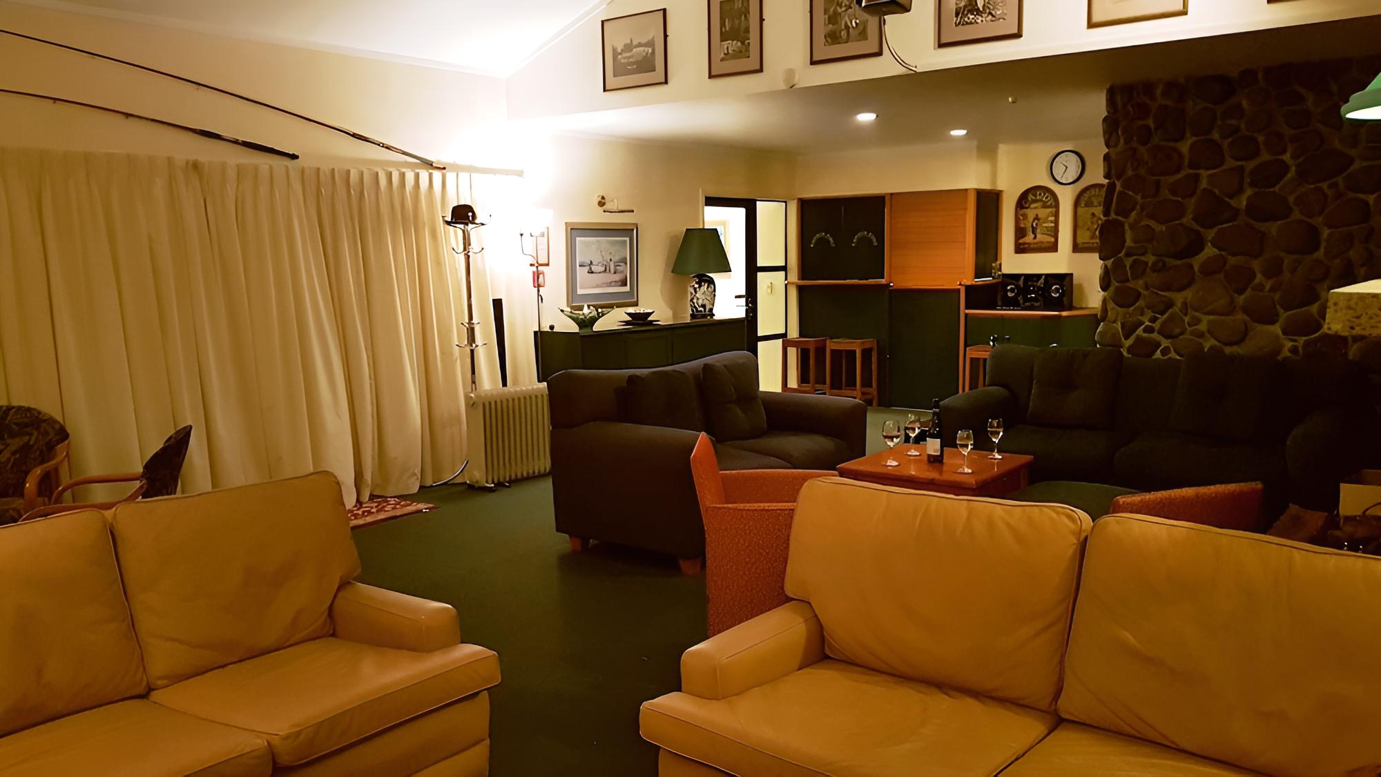 Rainbow Point Motel