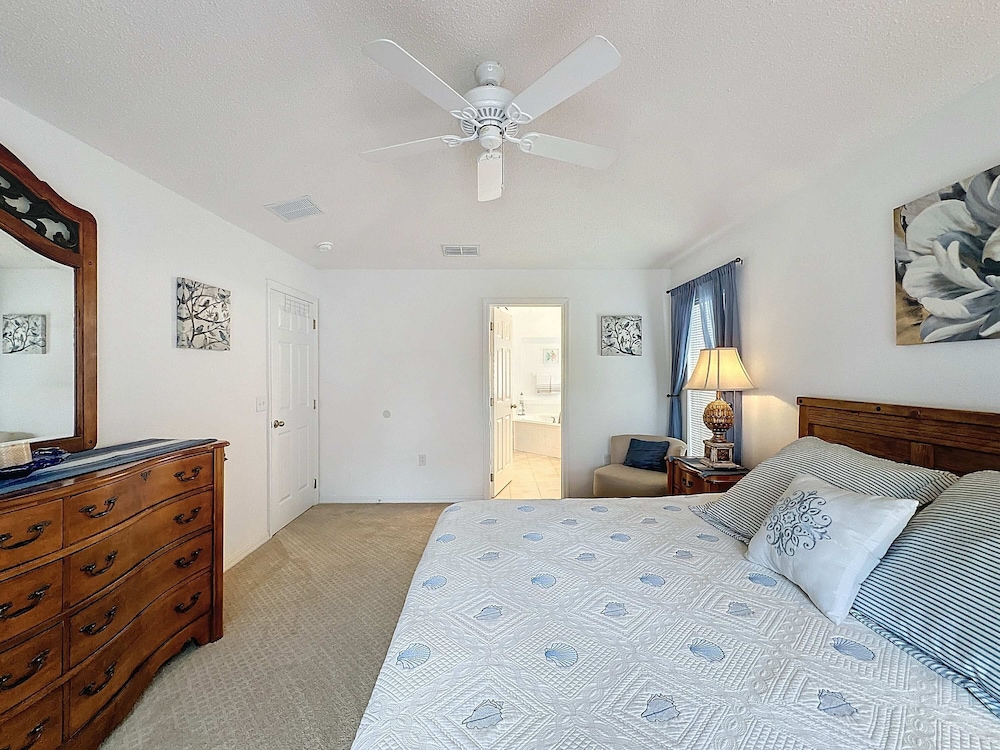 South Facing Pool Home With Golf Course Views