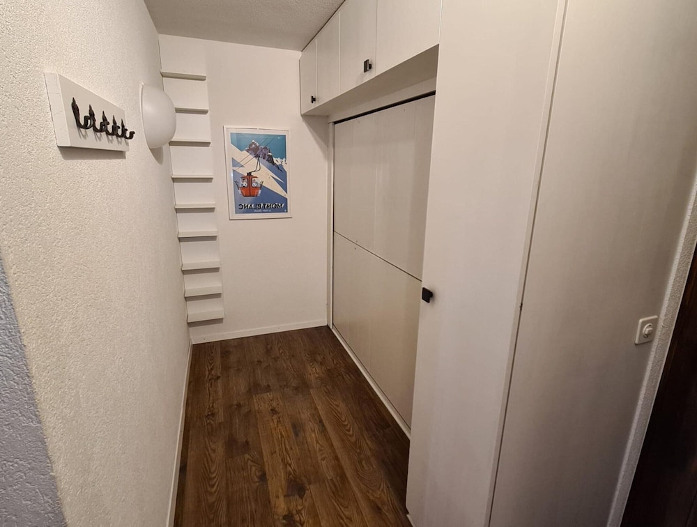 Flat in Veysonnaz Near Ski Lift & Valley Views