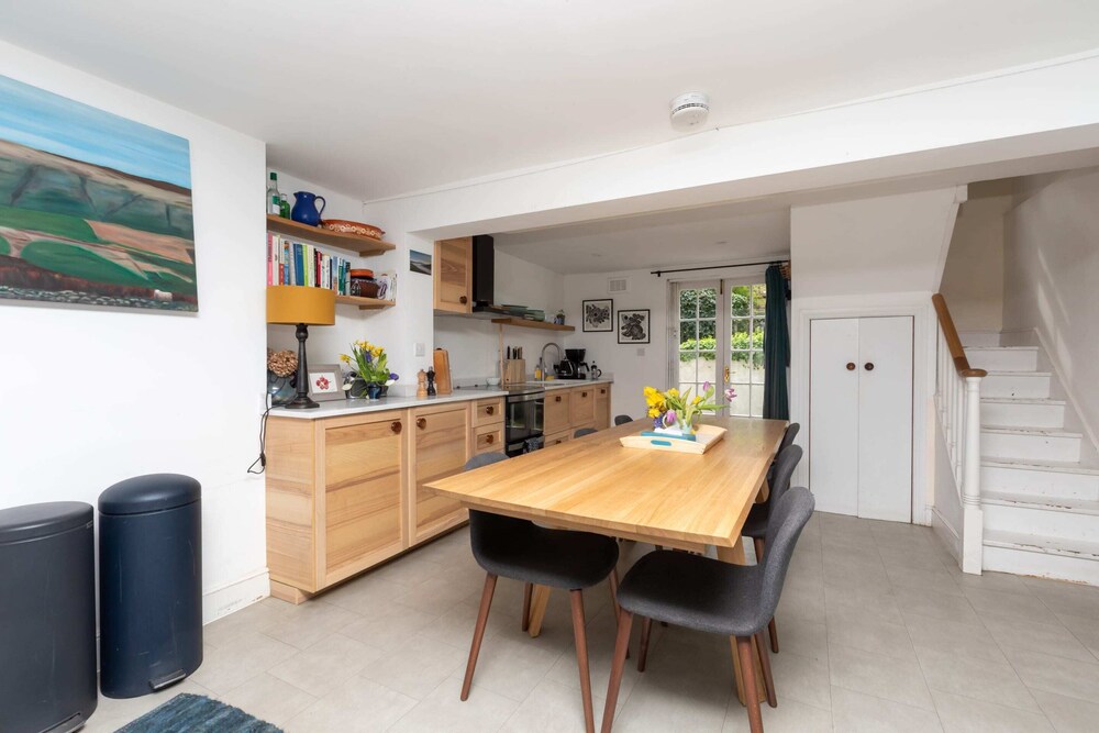 Charming 2BD Georgian Town House - Camden Town