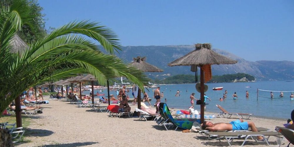 Mathraki Resort