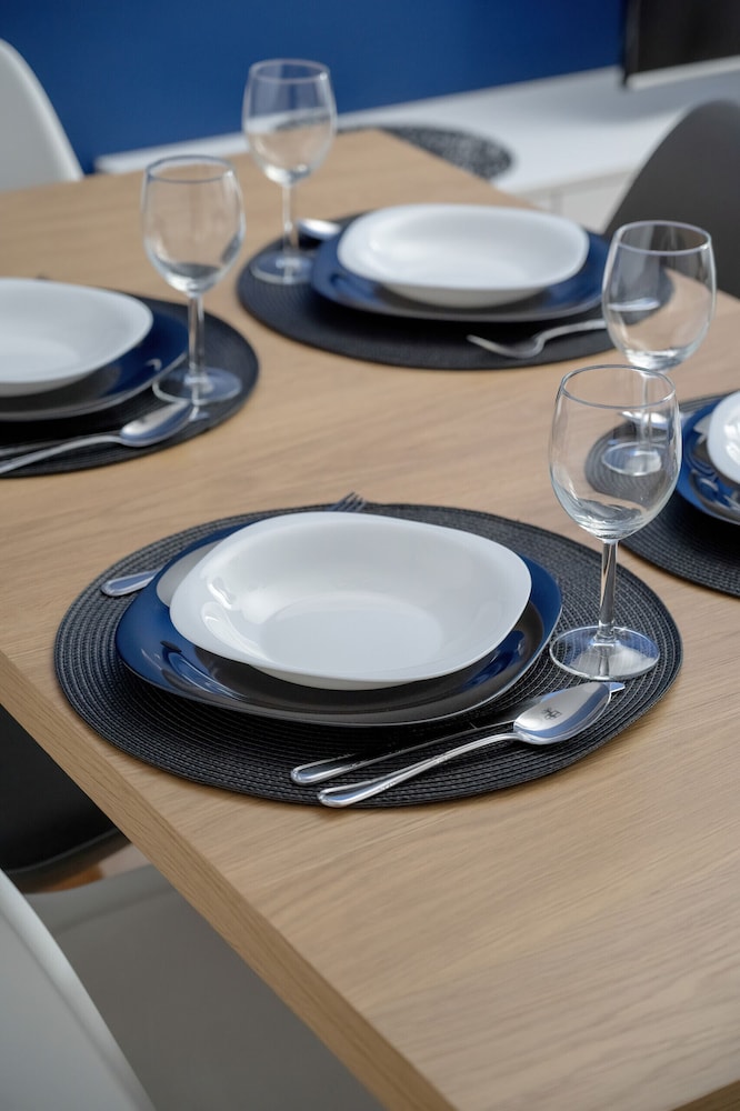 Klimasa White&blue Apartment by Renters