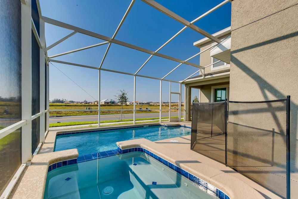 871 DS - Exquisite 5BR Retreat With Pool view 3