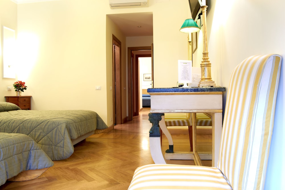 Domus Cavour Guest house