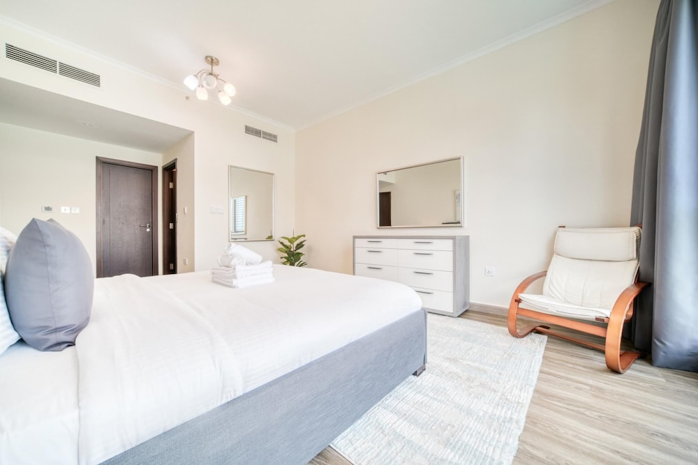 Upscale 2BR w Burj Khalifa Fountain Views
