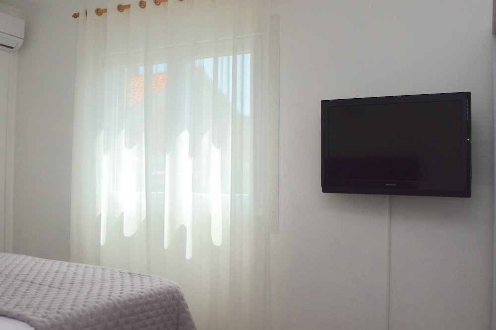 Charming Apartment Venilia Green view 5