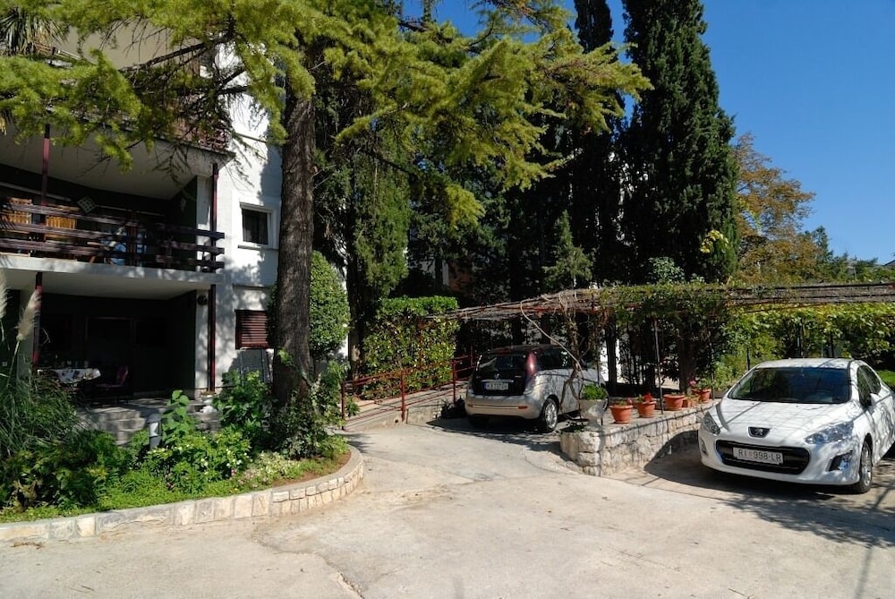 Sabina - 100m From sea - A5 view 3