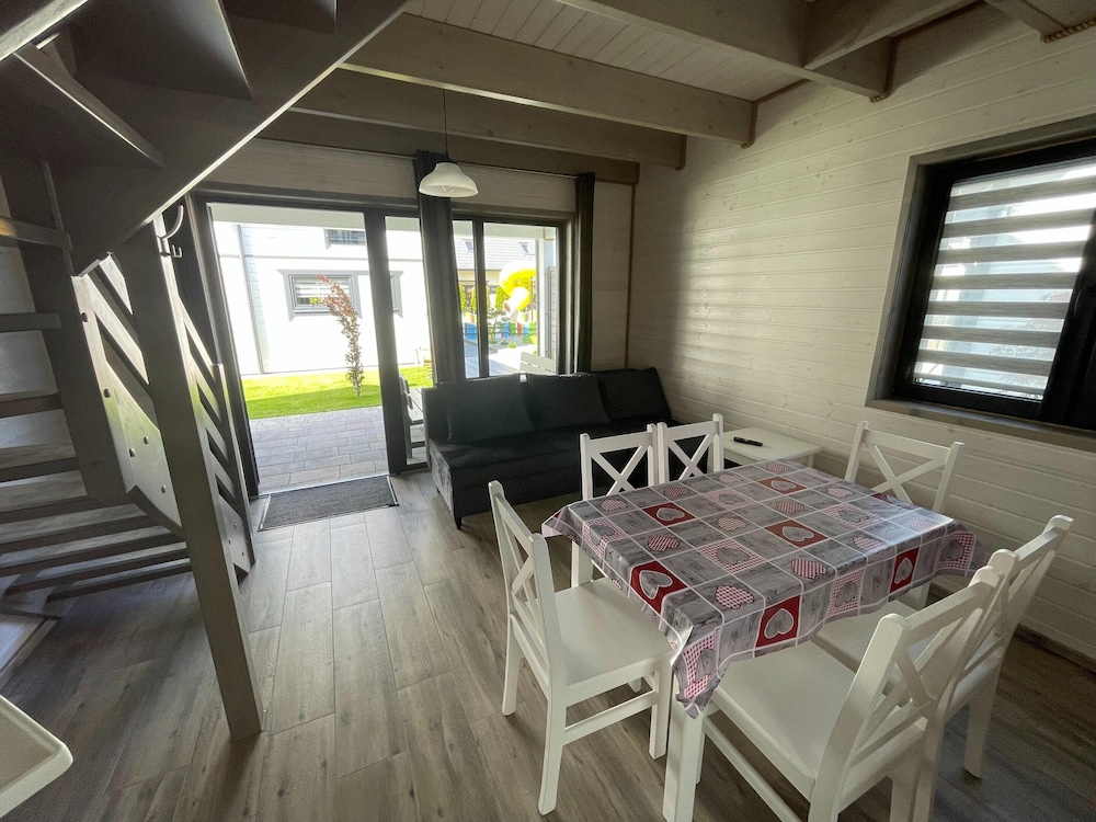 Large Holiday Homes Close to the Beach