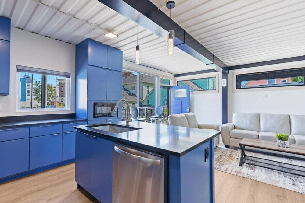 Indy Stadium Villas 711 L