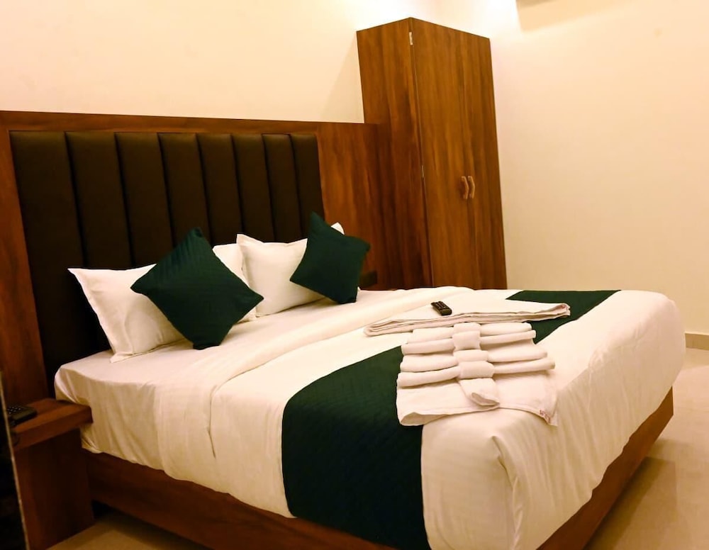HOTEL SOUTH FOREST
