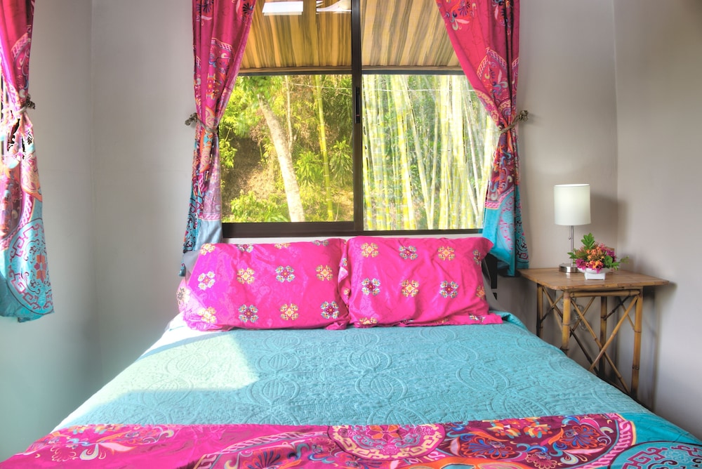 Valley of Dreams Eco Lodge