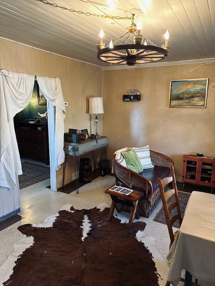 Early 1900s Miner's Cabin