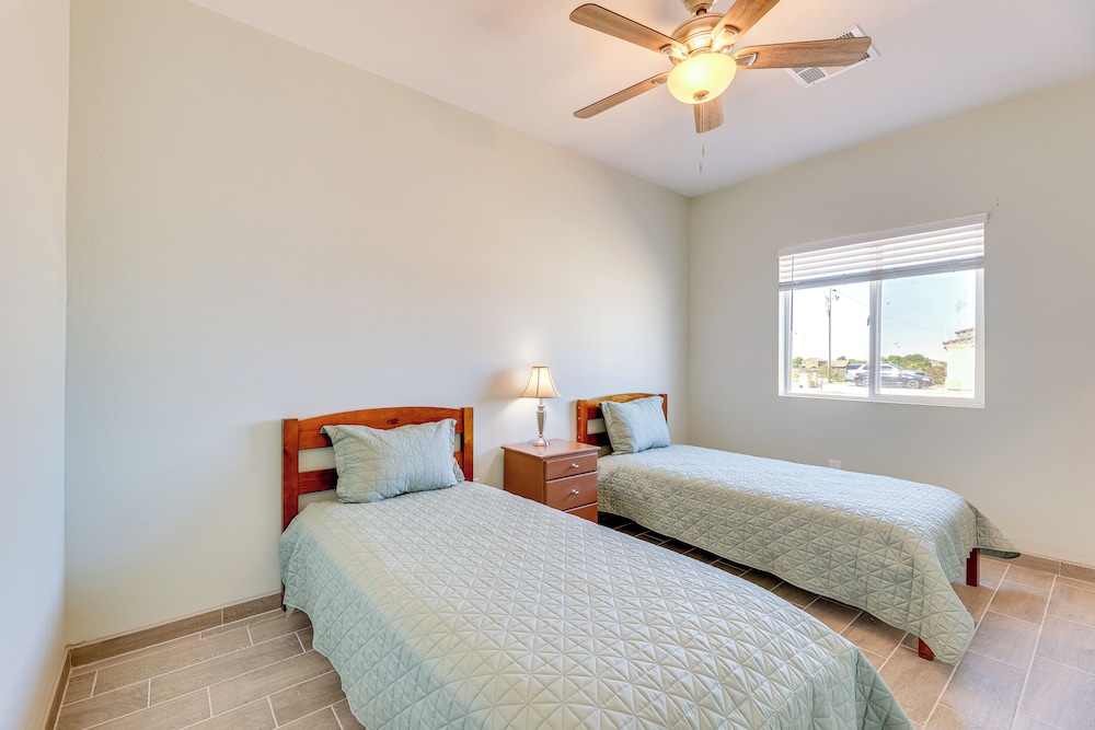 Mtn Views: Spacious Family Home in Casa Grande!