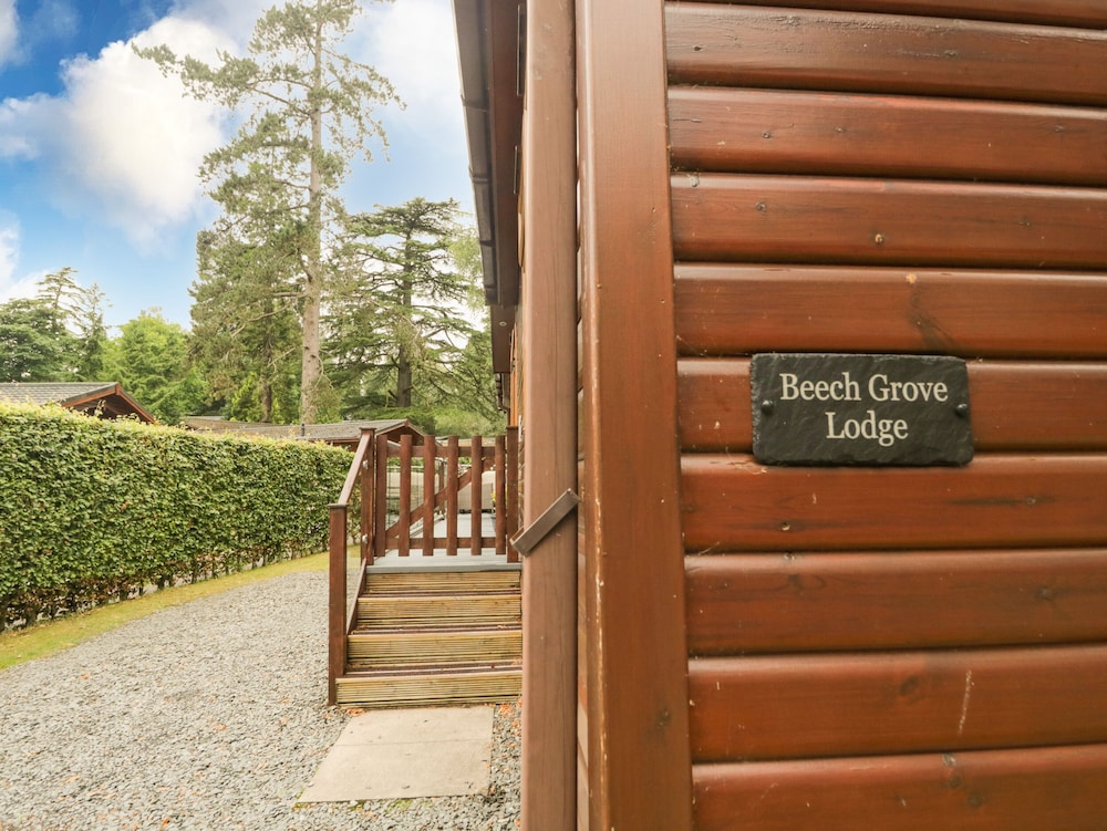 Beech Grove Lodge