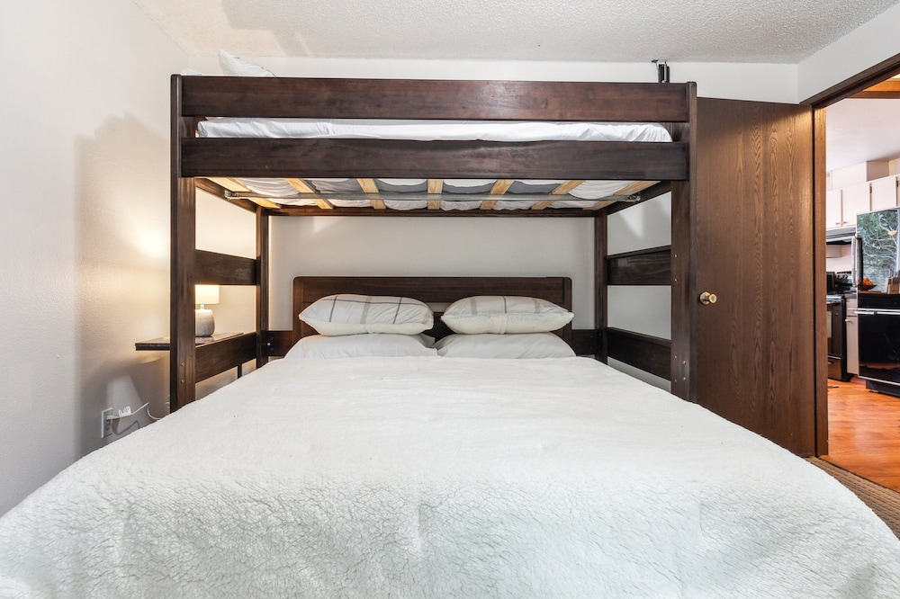 Packshack - Cozy Ski Cabin Mins From White Pass 2 Bedroom Home