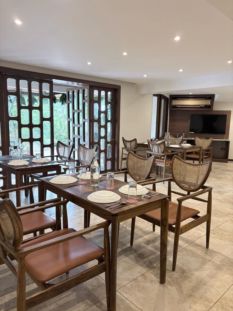 Lords Riverside Resort Muduba - A Wellness Nature Retreat