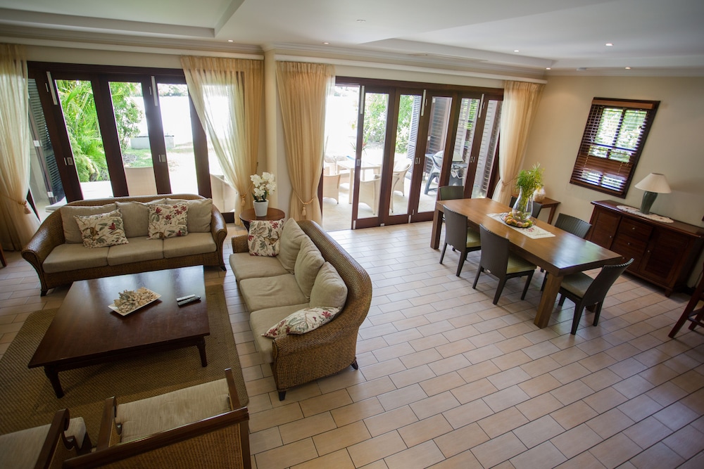 Spas Villas